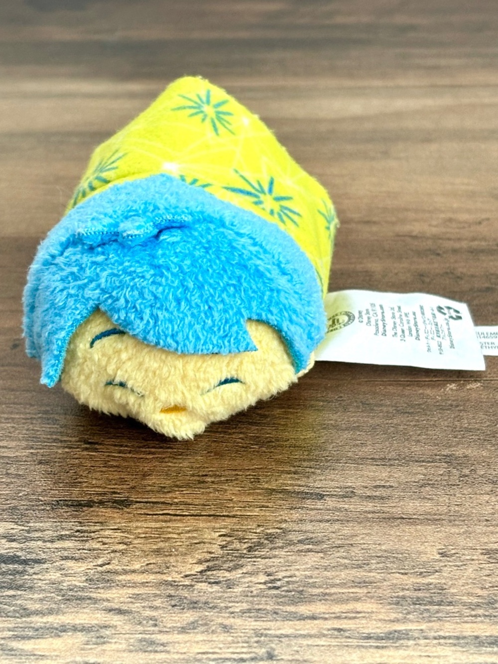 Disney Store Tsum Tsum Inside Out JOY Yellow Emotion Plush Stuffed Toy AUTHENTIC